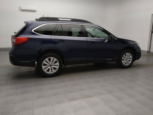 Used 2018 Subaru Outback 2.5i Premium AWD/4WD image 10
