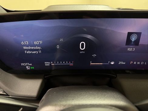 Used 2025 Buick Enclave Sport Touring image 12