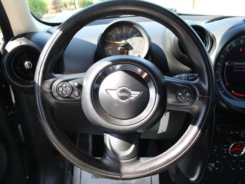 Used 2015 MINI Cooper Countryman FWD image 12
