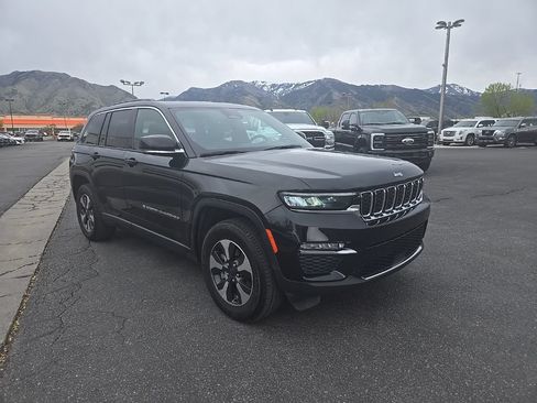 Used 2024 Jeep Grand Cherokee Limited 4xe AWD/4WD image 3