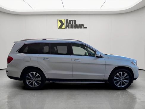 Used 2014 Mercedes-Benz GL 350 BlueTEC 4MATIC image 2