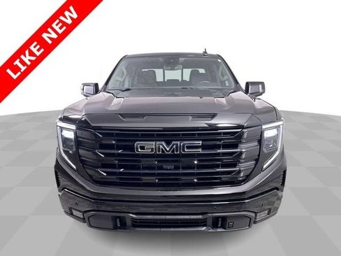 Used 2025 GMC Sierra 1500 Elevation image 3