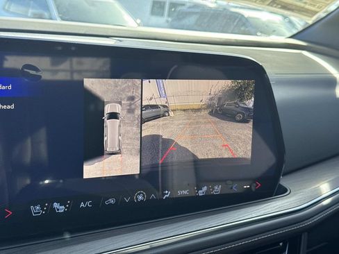 New 2026 Chevrolet Suburban Premier RWD image 26