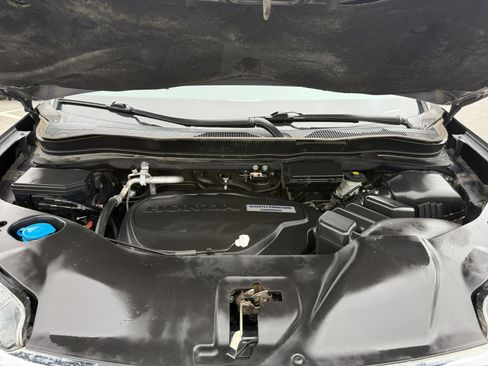 Certified 2018 Honda Pilot LX image 19