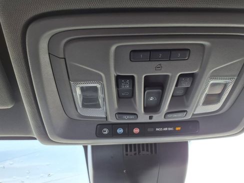 Used 2022 Chevrolet Silverado 1500 LT Trail Boss w/ LT Trail Boss Premium Package image 25