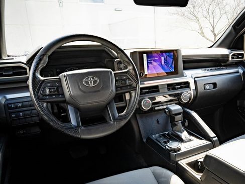 Used 2025 Toyota Tacoma SR5 image 4