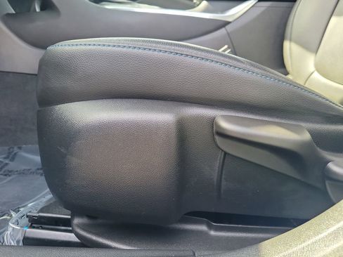 Used 2017 Chevrolet Volt Premier w/ Driver Confidence II Package FWD image 23