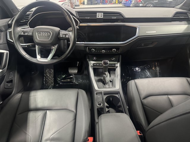 Certified 2024 Audi Q3 2.0T Premium w/ Convenience Package AWD/4WD image 18