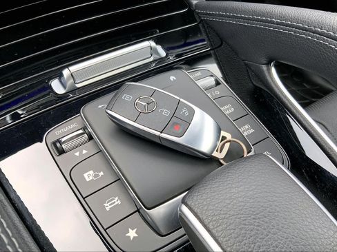 Used 2023 Mercedes-Benz GLE 450 4MATIC image 15