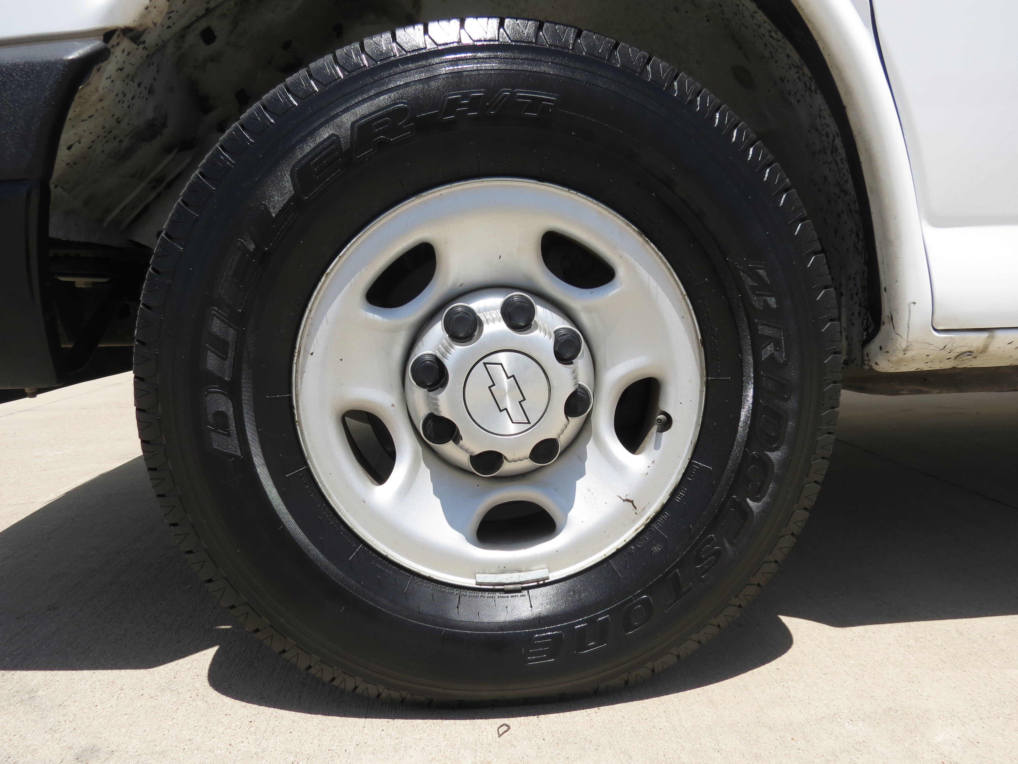 Used 2015 Chevrolet Express 2500 RWD image 9