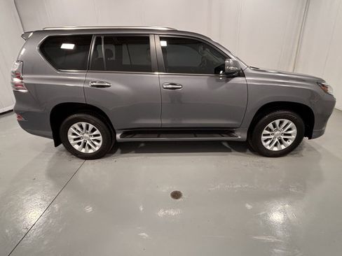 Used 2023 Lexus GX 460 Premium image 5