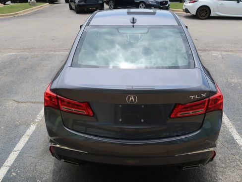 Used 2018 Acura TLX V6 w/ Technology Package FWD image 11