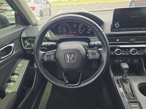 Certified 2023 Honda Civic EX image 9