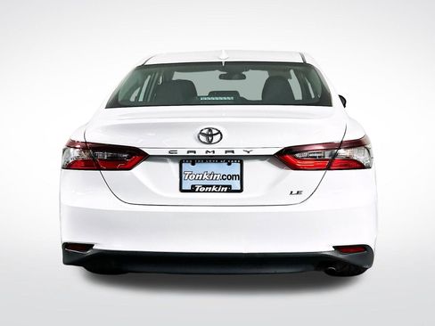 Used 2024 Toyota Camry LE image 7