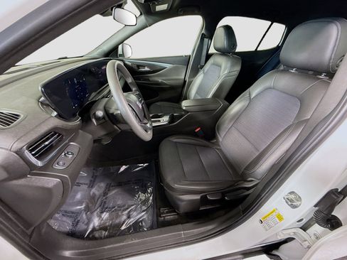 Used 2024 Buick Envista Preferred FWD image 22