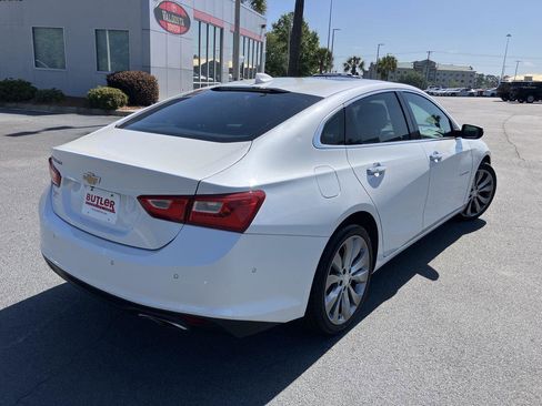 Used 2017 Chevrolet Malibu Premier w/ Premier Sun and Wheel Package image 5