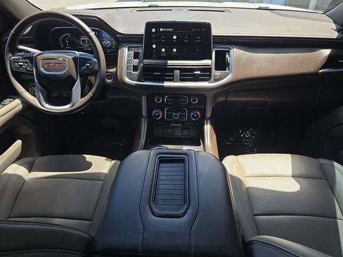 Certified 2022 GMC Yukon SLT w/ SLT Luxury Package RWD image 11