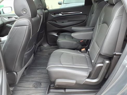 Used 2021 Buick Enclave Avenir w/ Avenir Technology Package image 11