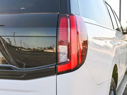 Certified 2025 Ford Expedition Max Active AWD/4WD image 10