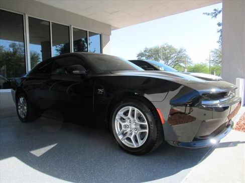 Used 2025 Dodge Charger R/T w/ Quick Order Package 25M R/T image 2