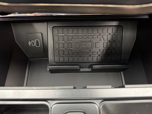 New 2025 Ford F150 Lightning Lariat image 18