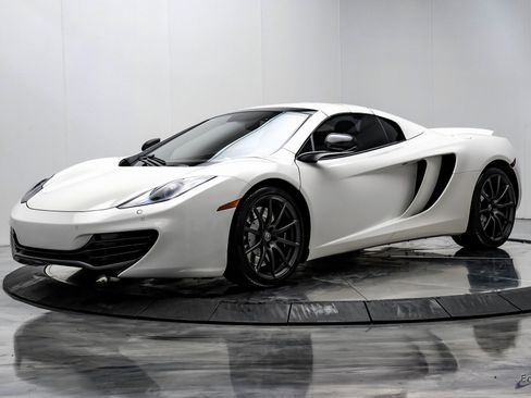 Used 2013 McLaren MP4-12C Spider image 3