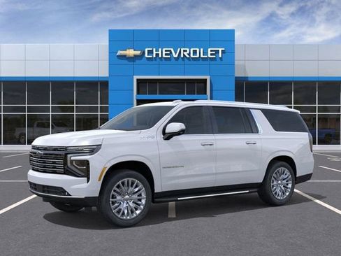 New 2026 Chevrolet Suburban High Country image 2