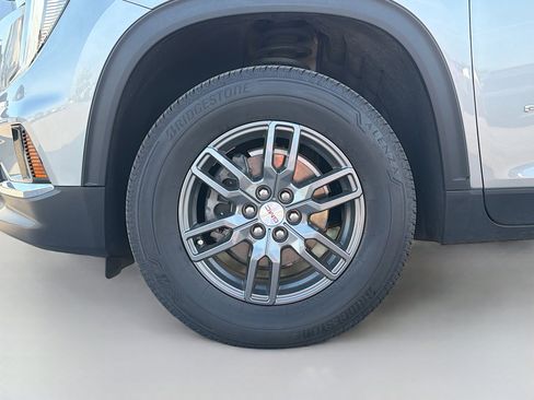 Used 2025 GMC Acadia Elevation FWD image 43