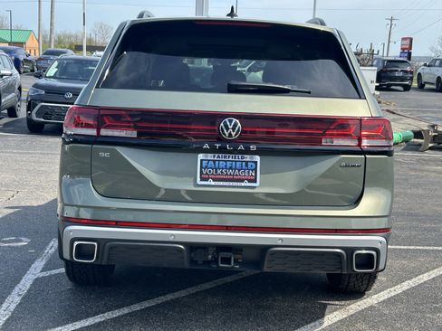 Certified 2025 Volkswagen Atlas Peak Edition SE image 6