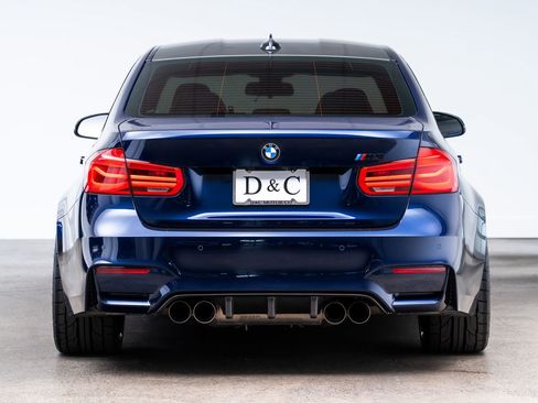 Used 2018 BMW M3 w/ Competition Package RWD image 10