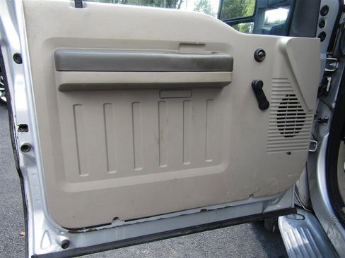 Used 2008 Ford F450 XL image 9