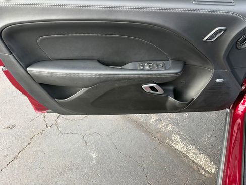 Certified 2022 Dodge Challenger R/T w/ Plus Package image 15