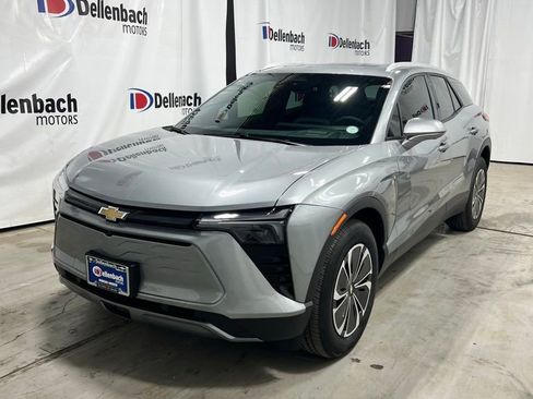 Used 2024 Chevrolet Blazer EV LT AWD/4WD image 2