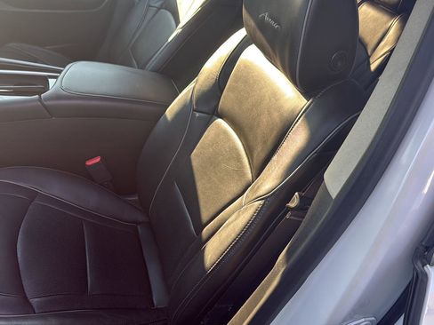 Used 2020 Buick Enclave Avenir w/ Avenir Technology Package image 23