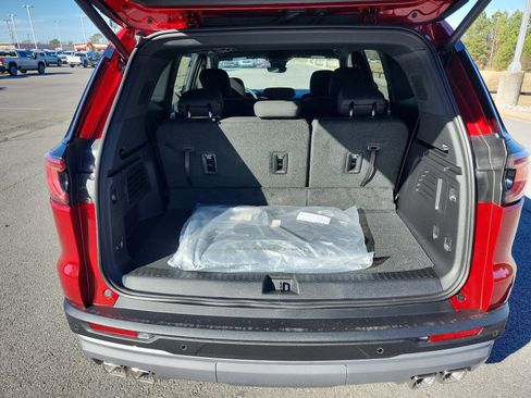 New 2026 GMC Acadia Elevation image 7