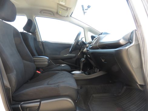 Used 2009 Honda Fit Sport image 28