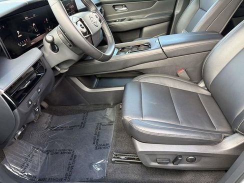 Certified 2025 Nissan Murano SV FWD image 26