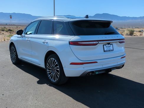 Used 2022 Lincoln Corsair Reserve w/ Equipment Group 201A AWD/4WD image 5