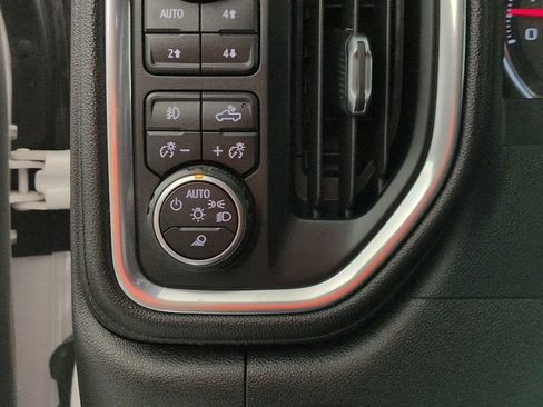 Certified 2022 Chevrolet Silverado 1500 High Country AWD/4WD image 28