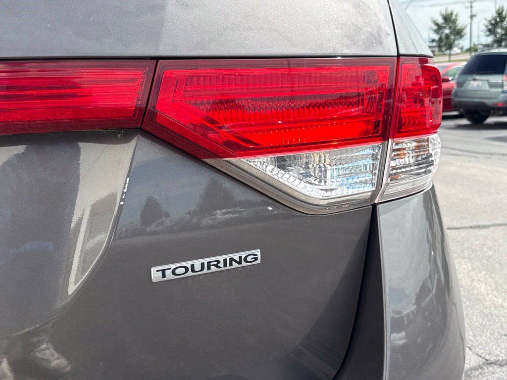 Used 2015 Honda Odyssey Touring image 5