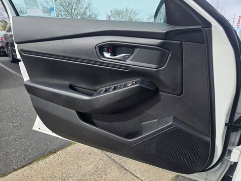 Certified 2023 Honda Accord EX image 22