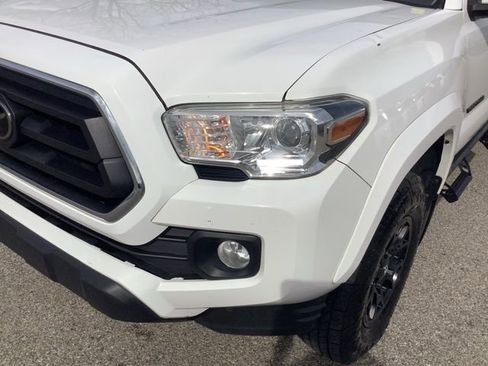 Used 2021 Toyota Tacoma SR5 w/ Technology Package AWD/4WD image 34