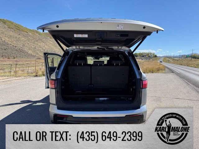 Used 2024 Toyota Sequoia Platinum AWD/4WD image 34