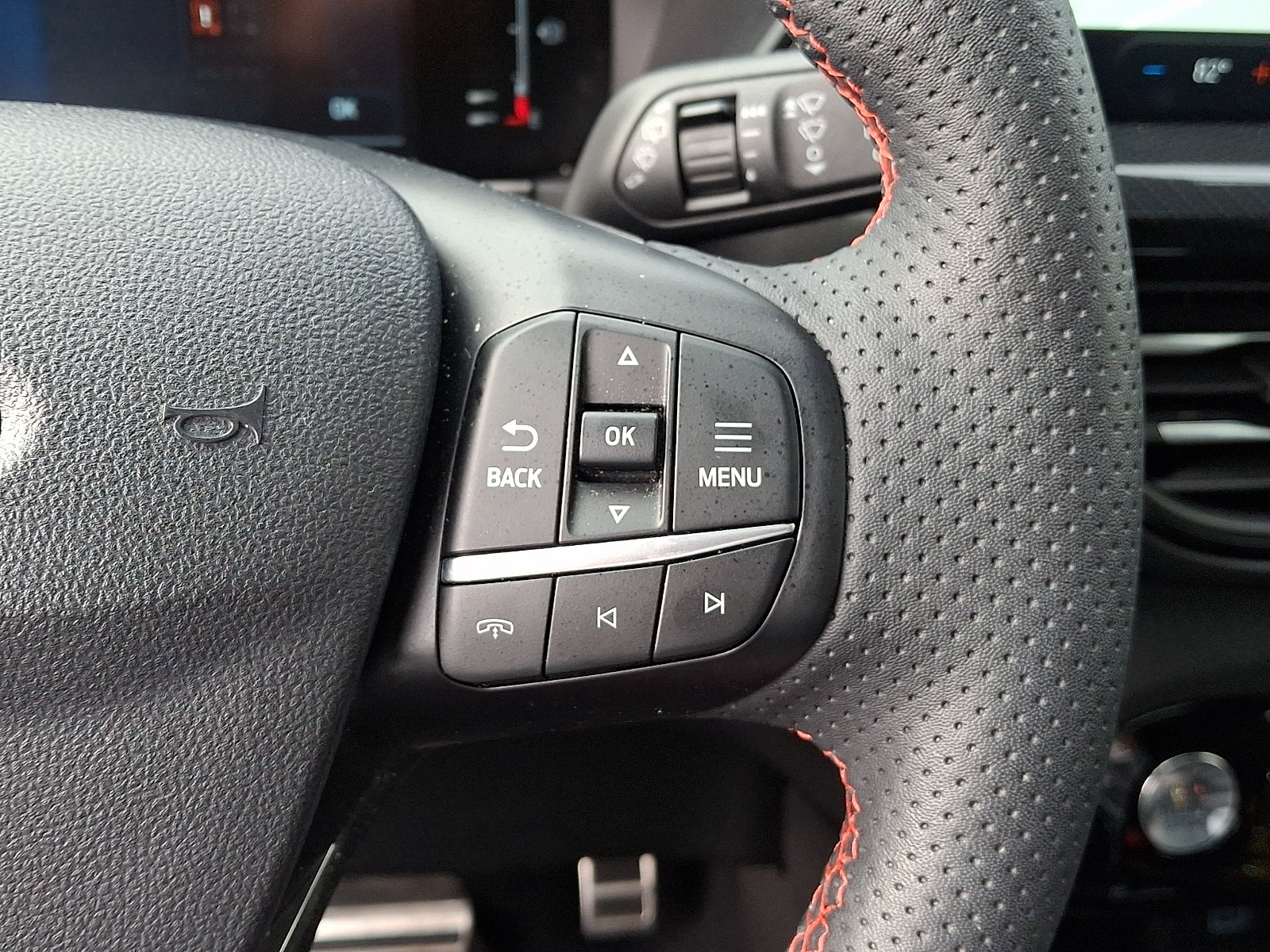 Used 2023 Ford Escape ST-Line w/ Tech Pack #1 AWD/4WD image 24