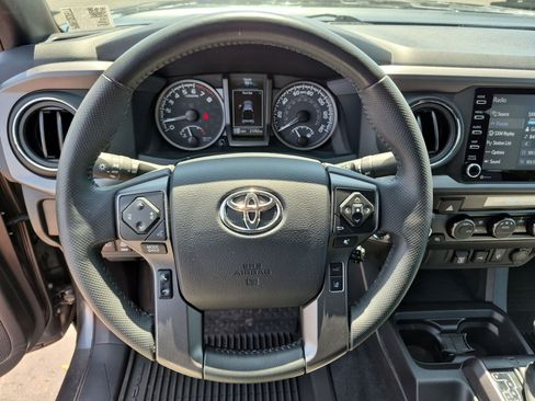 Used 2023 Toyota Tacoma TRD Off-Road AWD/4WD image 18