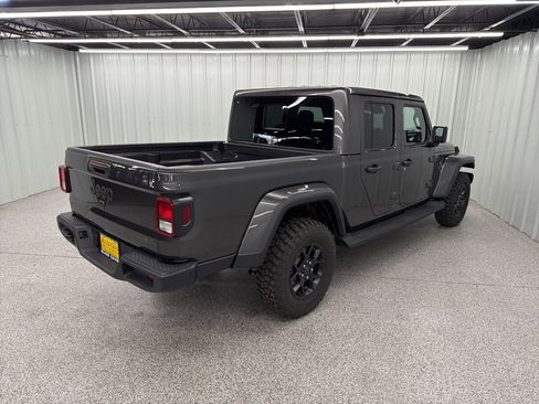 New 2026 Jeep Gladiator Sport AWD/4WD image 5
