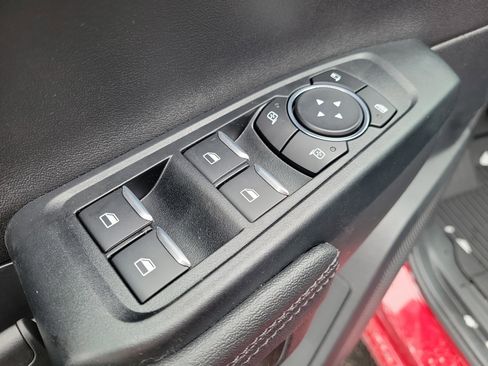 New 2025 Ford Ranger Lariat w/ Black Appearance Package image 16