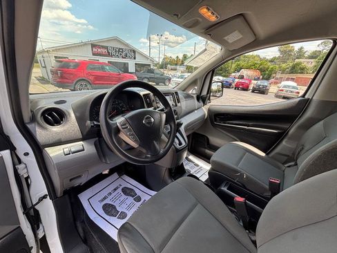 Used 2018 Nissan NV200 S image 14