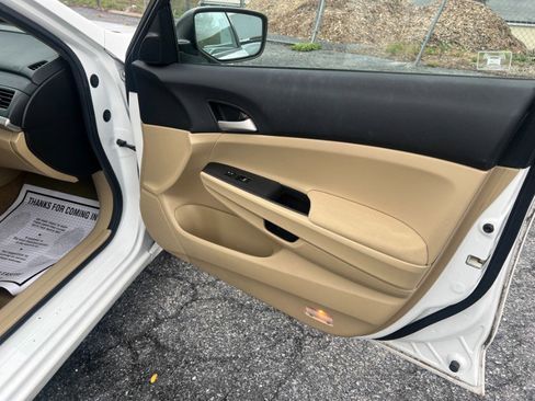 Used 2011 Honda Accord SE image 15
