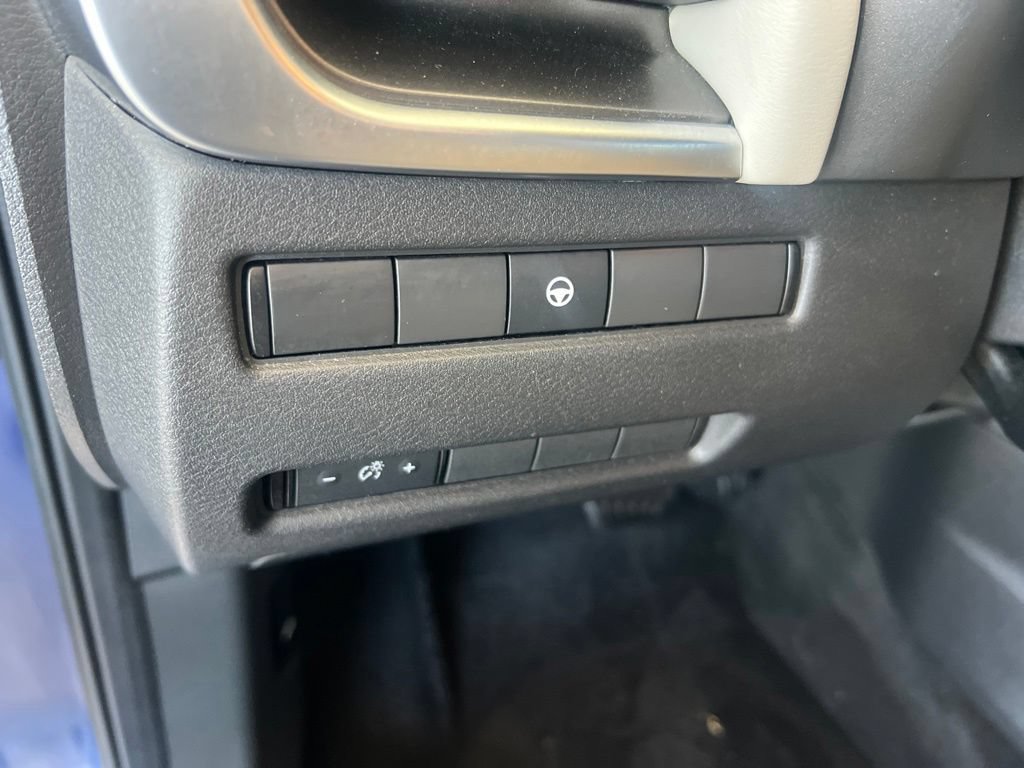 Certified 2023 Nissan Rogue SV AWD/4WD image 48